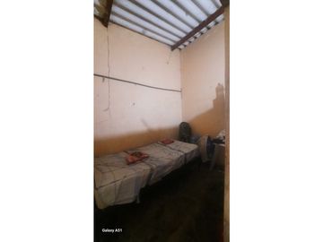 casa para remodelar cerca a 230 metros del  mar de taganga