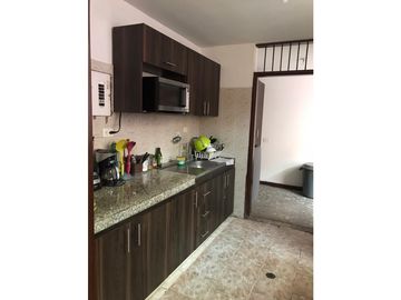 FLORA CASA EN LA FLORA  TRANQUILIDAD ALTA VALORIZACIÓN 200 O 800 M2