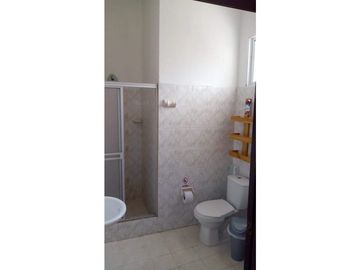 FLORA CASA EN LA FLORA  TRANQUILIDAD ALTA VALORIZACIÓN 200 O 800 M2
