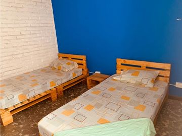 FLORA CASA EN LA FLORA  TRANQUILIDAD ALTA VALORIZACIÓN 200 O 800 M2