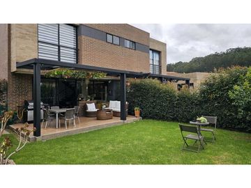 VENDO CASA EN ZIPAQUIRA ENTRELOMAS CLUB HOUSE (IC)