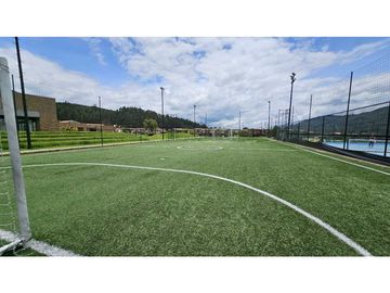 VENDO CASA EN ZIPAQUIRA ENTRELOMAS CLUB HOUSE (IC)