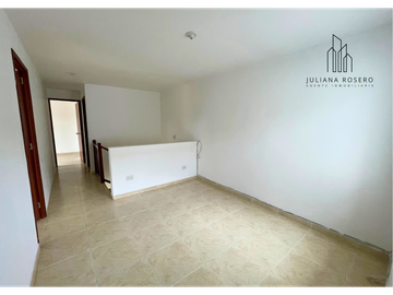 VENDO HERMOSA CASA EN MONTEMAYOR (VARIANTE)