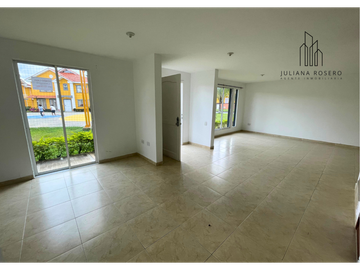 VENDO HERMOSA CASA EN MONTEMAYOR (VARIANTE)