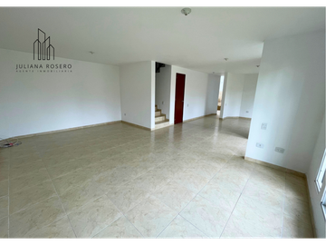 VENDO HERMOSA CASA EN MONTEMAYOR (VARIANTE)