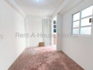 Casa en Venta en Villas del Campo Calimaya GIS 26-266