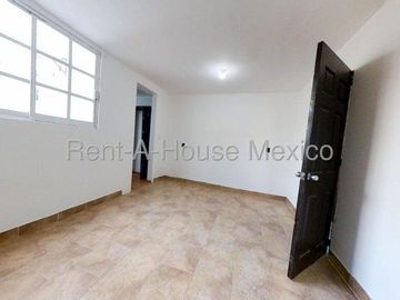Casa en Venta en Villas del Campo Calimaya GIS 26-266