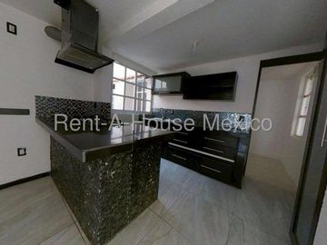 Casa en Venta en Villas del Campo Calimaya GIS 26-266