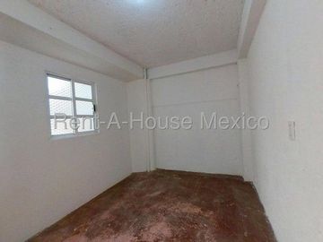 Casa en Venta en Villas del Campo Calimaya GIS 26-266
