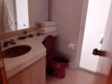Casa en venta frente al fairway en Las Cañadas Country Club, Zapopan, Jalisco.