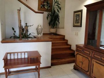 Casa en venta frente al fairway en Las Cañadas Country Club, Zapopan, Jalisco.