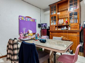 AMPLIA CASA CON USO DE SUELO EN VENTA EN LA COL. CLAVERÍA