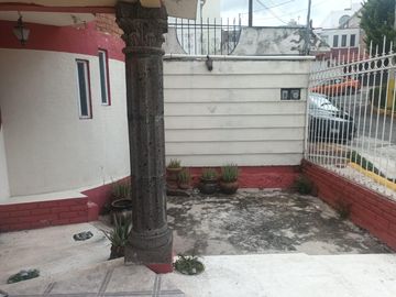 CASA EN VENTA LOMAS RESIDENCIAL PACHUCA DE SOTO, HGO. SUP. 680 m2