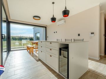 Casa Moderna Club de Campo La Vaguada Tandil