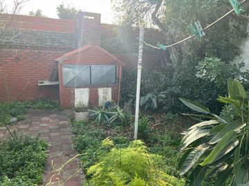 CASA VENTA RAMOS MEJIA MAS LOCAL COMERCIAL