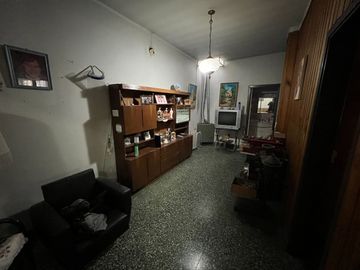 CASA VENTA RAMOS MEJIA MAS LOCAL COMERCIAL