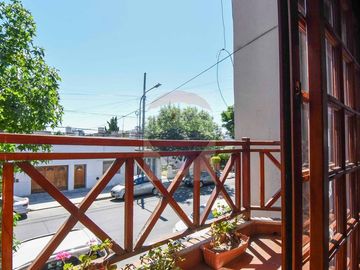 CASA 5 AMBIENTES VENTA LINIERS QUINCHO PILETA