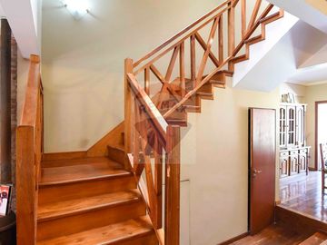 CASA 5 AMBIENTES VENTA LINIERS QUINCHO PILETA