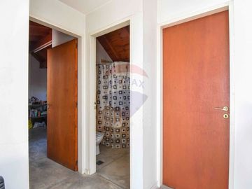 CASA 5 AMBIENTES VENTA LINIERS QUINCHO PILETA