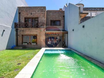 CASA 5 AMBIENTES VENTA LINIERS QUINCHO PILETA