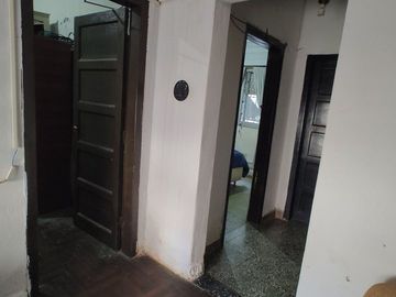 Venta casa 3 ambientes en Lanús con Cochera