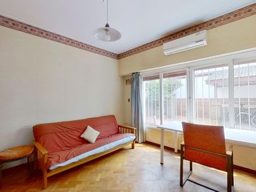 CASA 5 AMB EN VENTA CON PATIO TERRAZA COCHERA