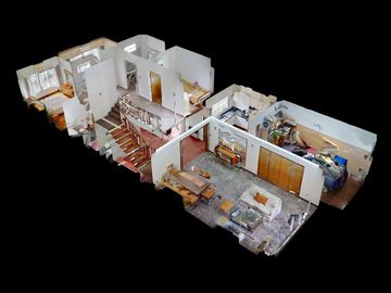 CASA 5 AMB EN VENTA CON PATIO TERRAZA COCHERA