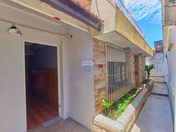 PH EN VENTA BERAZATEGUI 3 AMBIENTES COCHERA