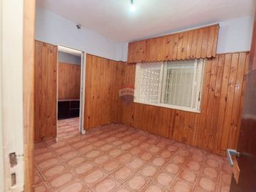 PH EN VENTA BERAZATEGUI 3 AMBIENTES COCHERA