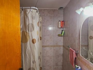 VENTA CASA 3 AMB + DEPTO 2 AMB IDEAL MULTIFAMILIAR