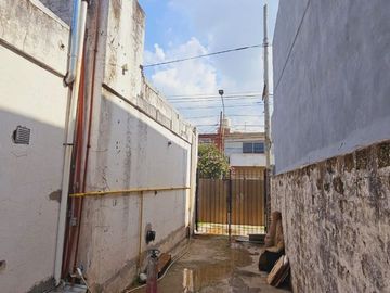 VENTA CASA 3 AMB + DEPTO 2 AMB IDEAL MULTIFAMILIAR