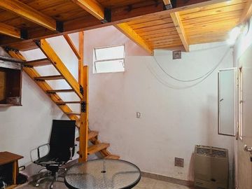 VENTA CASA 3 AMB + DEPTO 2 AMB IDEAL MULTIFAMILIAR