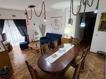 VENTA Depto de 3 Ambientes c/cochera Sarmiento