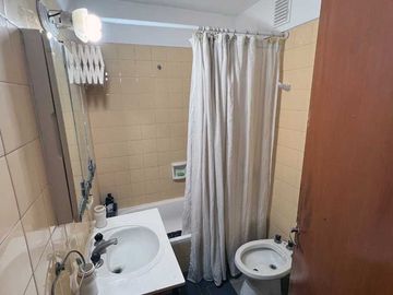 VENTA Depto de 3 Ambientes c/cochera Sarmiento