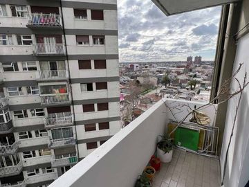 VENTA Depto de 3 Ambientes c/cochera Sarmiento