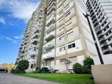 VENTA Depto de 3 Ambientes c/cochera Sarmiento
