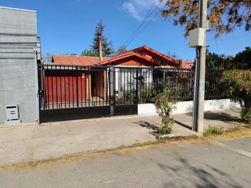 Se vende Casa en Belloto 2000.