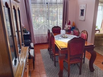 Se vende Casa en Belloto 2000.