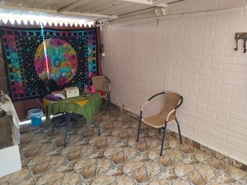 Se vende Casa en Belloto 2000.