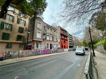 VENTA EDIFICIO CERRO SANTA LUCÍA Y BARRIO LASTARRIA