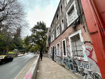VENTA EDIFICIO CERRO SANTA LUCÍA Y BARRIO LASTARRIA