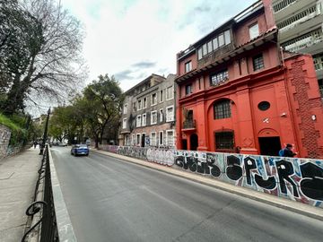 VENTA EDIFICIO CERRO SANTA LUCÍA Y BARRIO LASTARRIA