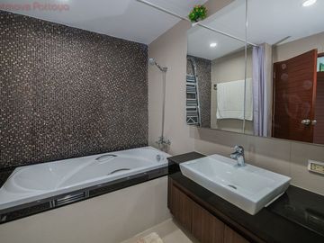 3 Bed Condo For Sale In Pratumnak - The Axis