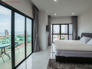3 Bed Condo For Sale In Pratumnak - The Axis