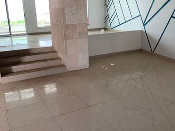 MODERNA CASA EN VENTA LOMAS PUNTA DEL ESTE no