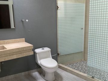 MODERNA CASA EN VENTA LOMAS PUNTA DEL ESTE no