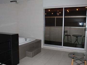 DEPARTAMENTO AMUEBLADO EN  RENTA