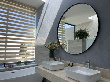 Casa 4 recamaras VENTA