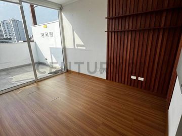 DUPLEX CON HERMOSA VISTA A LA CIUDAD SAN ISIDRO