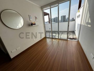 DUPLEX CON HERMOSA VISTA A LA CIUDAD SAN ISIDRO